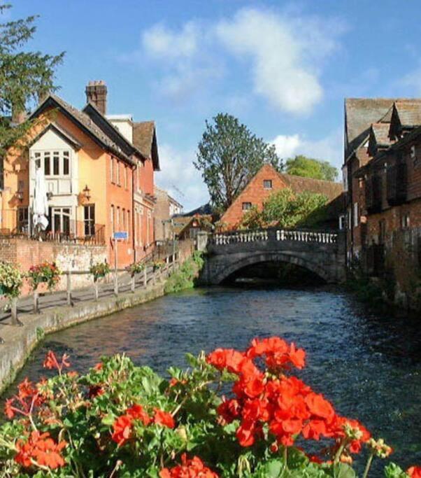 City Centre Riverside Apartment Winchester Dış mekan fotoğraf