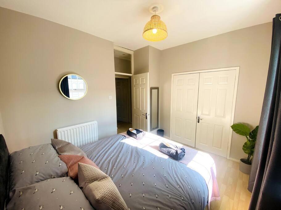 City Centre Riverside Apartment Winchester Dış mekan fotoğraf